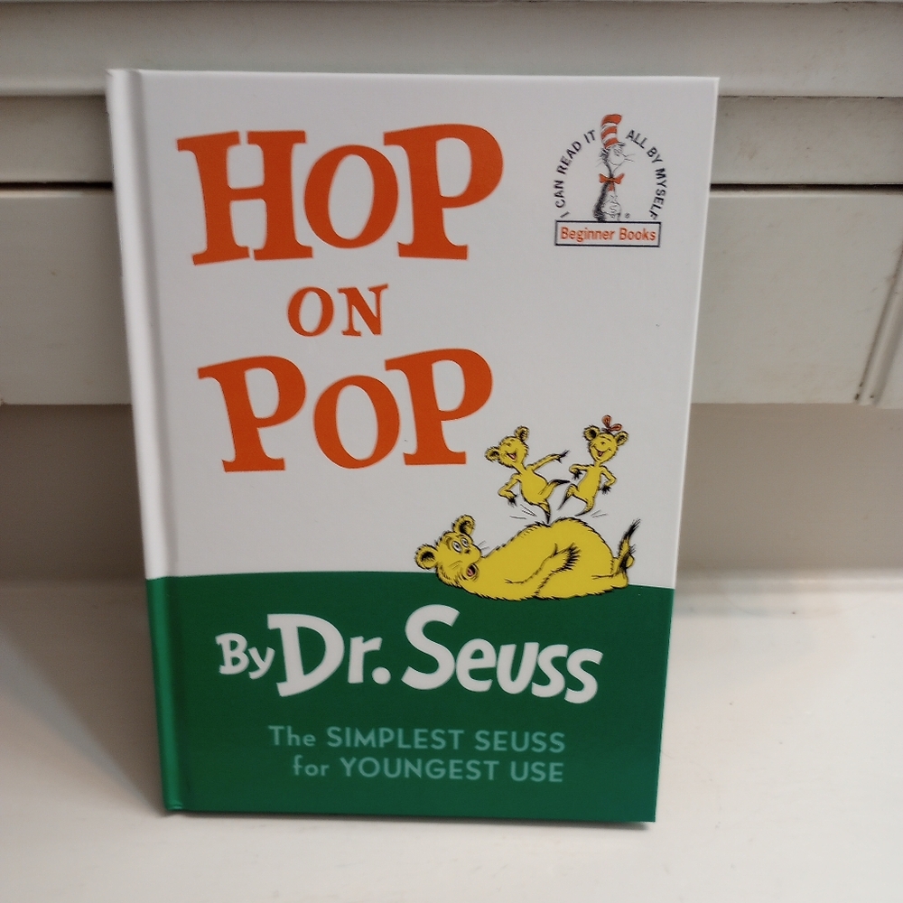 Random House Dr. Seuss Hop On Pop Beginners Book